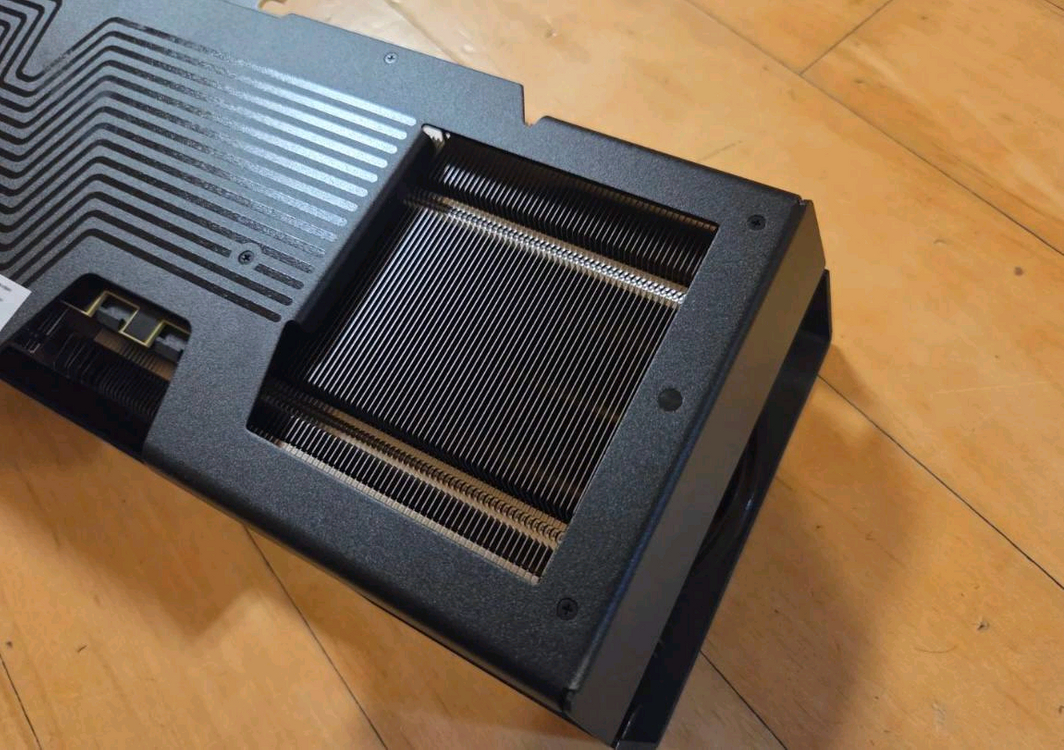 XFX 라데온 RX 9070 XT 판매해요--2