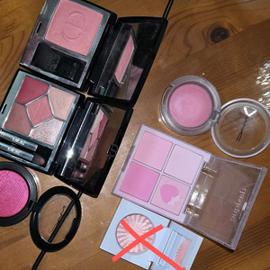 급처)맥블러셔 디올 튀튀 디올팔레트 데이지크 화장품