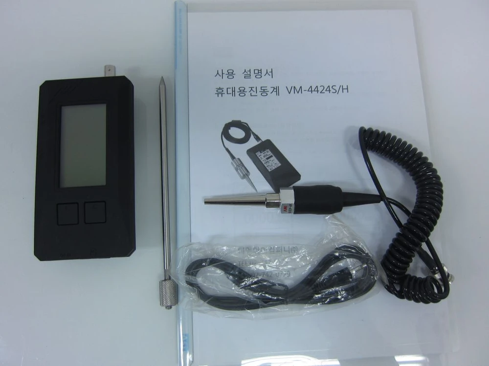 IMV SmartVibro VM-4424H 휴대용 디지털 진동계 이미지