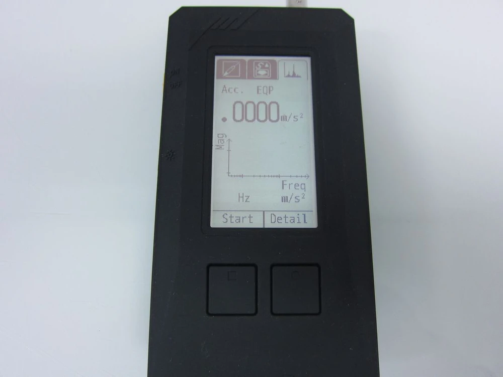 IMV SmartVibro VM-4424H 휴대용 디지털 진동계 이미지