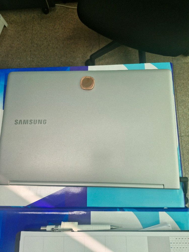 삼성 노트북 초경량 1.29kg 이미지