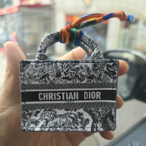 명품 미니 가방(디올) 키링,에어팟,버즈케이스 이미지