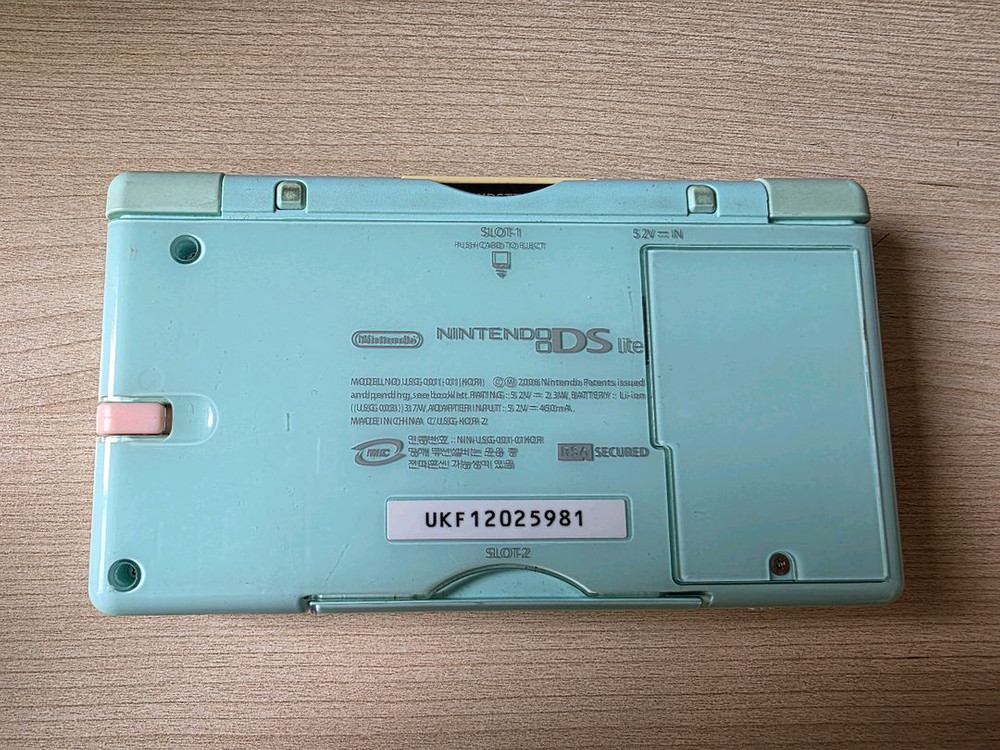 닌텐도ds lite 민트 + tt칩(r4칩)--5