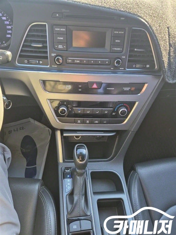 [현대]LF 쏘나타 2.0 스마트 기본형 #3월급매 이미지