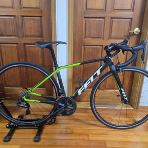 펠트 FR2 di2 풀카본 여성 로드 자전거 이미지