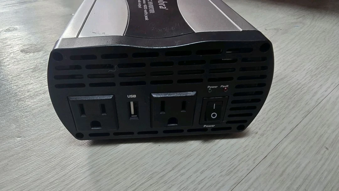 110v 차량용 인버터 1600w 이미지