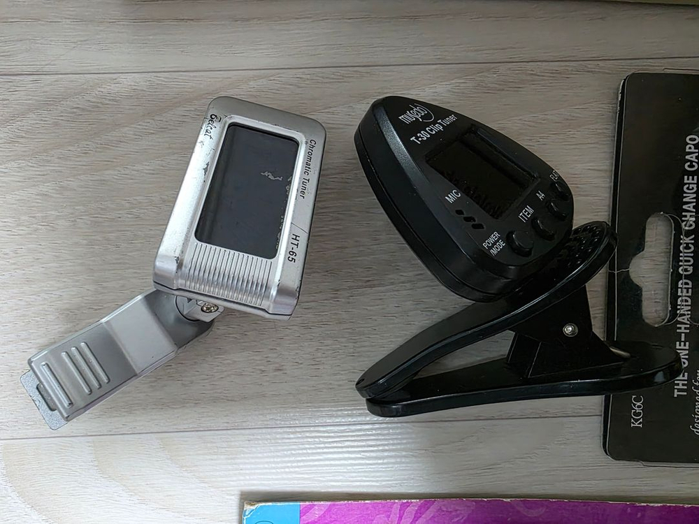 여러가지 용품들(우쿨렐레&기타관련) 일괄 판매합니다. 이미지