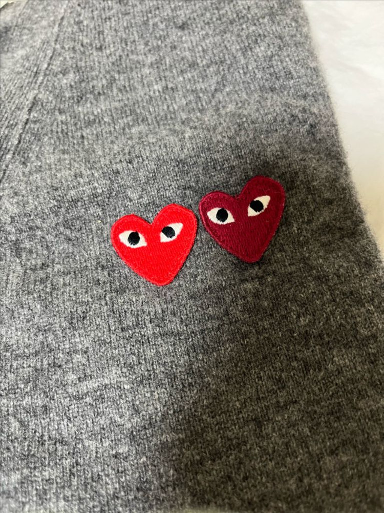 (남녀공용) 플레이 꼼데가르송 더블 하트 가디건 그레이--3