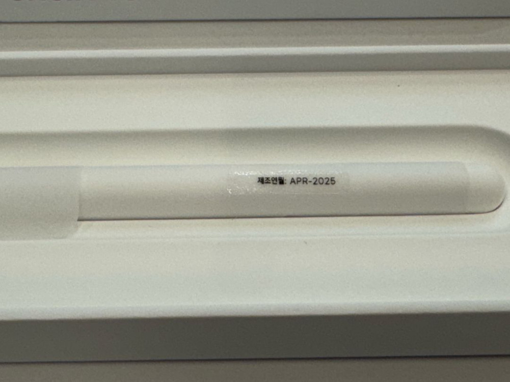 [애플 코리아 정품] 애플 펜슬 프로 + 엘라고 모나미 153 실리콘 케이스 일괄 판메 합니다.--1