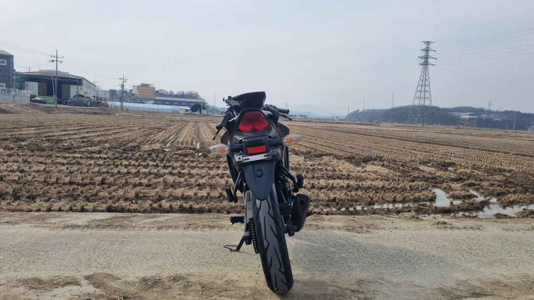 혼다 cbr 125 14년식/3만3천키로수/흑마/급매 이미지