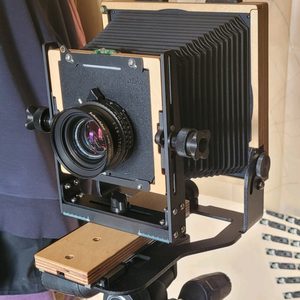 Intrepid 4x5 이트레피드 대형 카메라 및 렌즈
