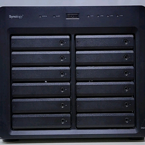 시놀로지 DS2419+ 이미지