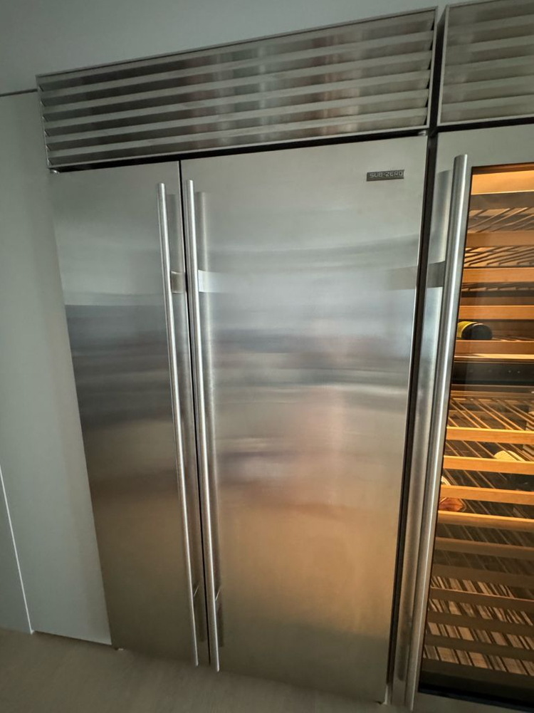 써브제로 냉장고 와인셀러 이미지