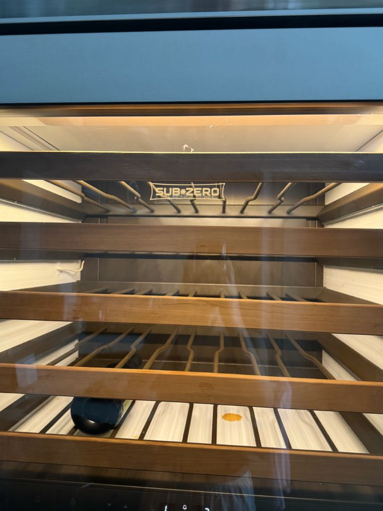 써브제로 냉장고 와인셀러 이미지