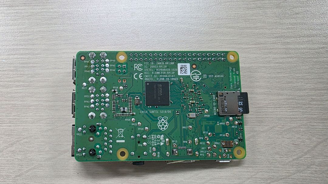 라즈베리파이 3B+ (Raspberry Pi 3 Model B+)--6