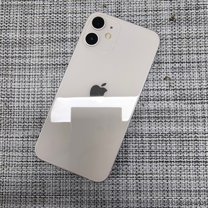 (특SSS급) 아이폰 12미니 256G 화이트 배터리100% 액정무기스 검수완료공기계 30만팝니다@