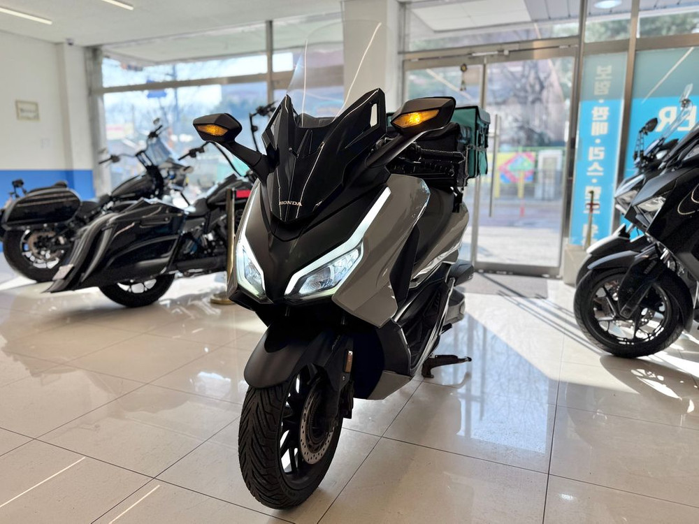 23년식 포르자 74,XXXkm 판매합니다:)--1