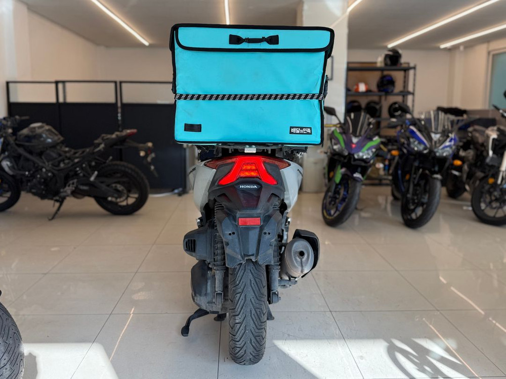 23년식 포르자 74,XXXkm 판매합니다:)--3