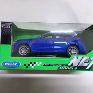 마세라티 르반떼 1:32 다이캐스트 Welly NEX 새상품 판매 (미개봉) 이미지