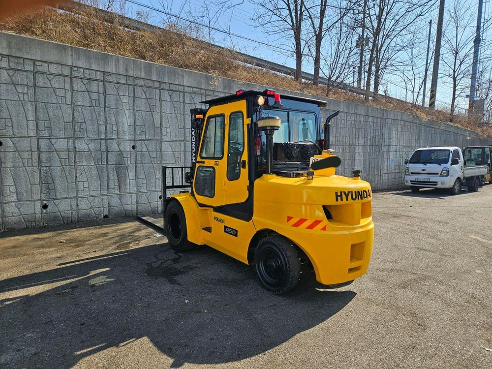 중고지게차 현대 포렉스 45D 디젤 4.5톤 3단 지게차 ( 3단마스트, 편개식자동발, 캐빈, 덧발) 이미지