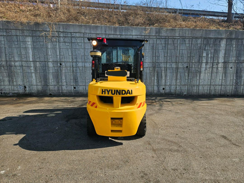 중고지게차 현대 포렉스 45D 디젤 4.5톤 3단 지게차 ( 3단마스트, 편개식자동발, 캐빈, 덧발) 이미지