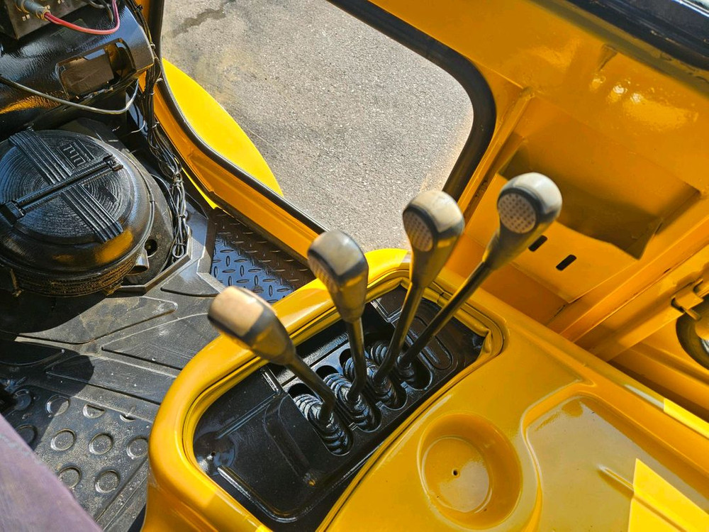 중고지게차 현대 포렉스 45D 디젤 4.5톤 3단 지게차 ( 3단마스트, 편개식자동발, 캐빈, 덧발) 이미지