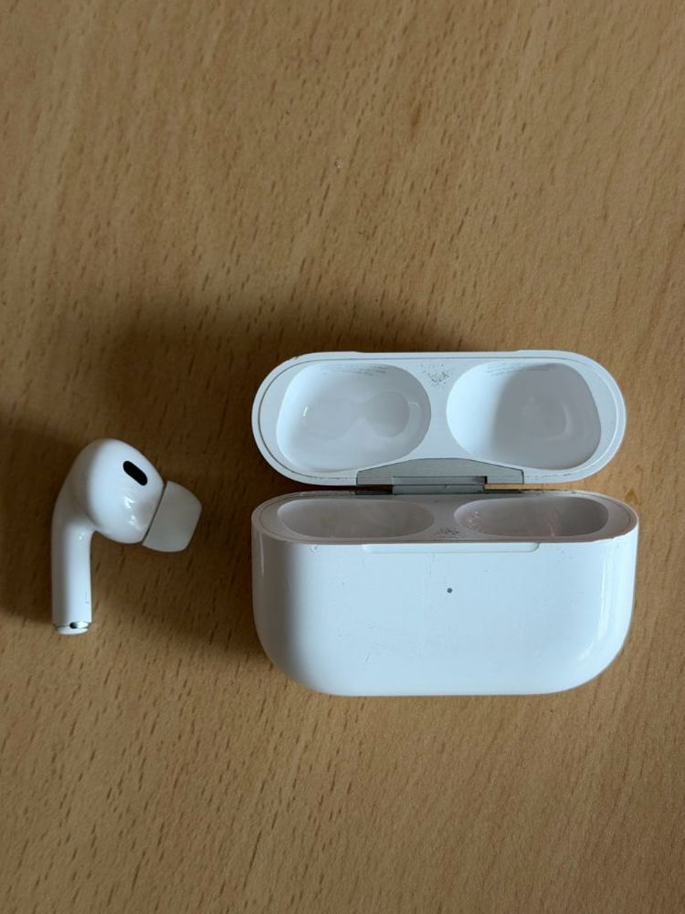 에어팟 프로 2세대 왼쪽 유닛, 본체 팝니다 이미지