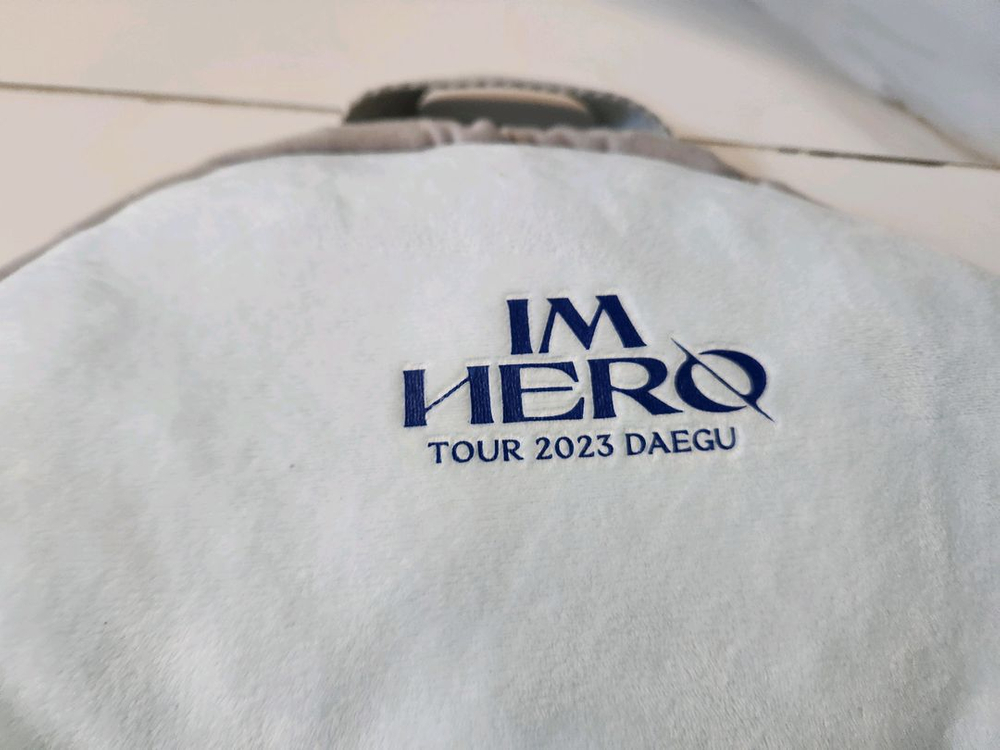임영웅 23년 콘서트 방석 이미지