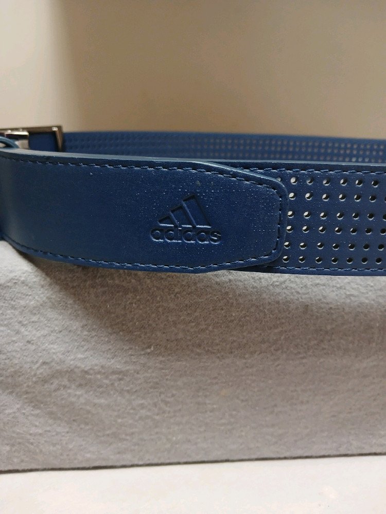 아디다스 골프 남성용3 스트라이프 펀칭 노홀 벨트--5
