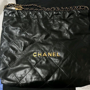 샤넬 22백 블랙 미디움