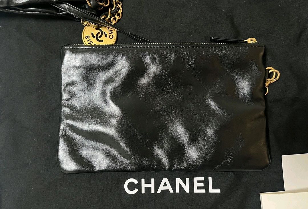 샤넬 22백 블랙 미디움--2