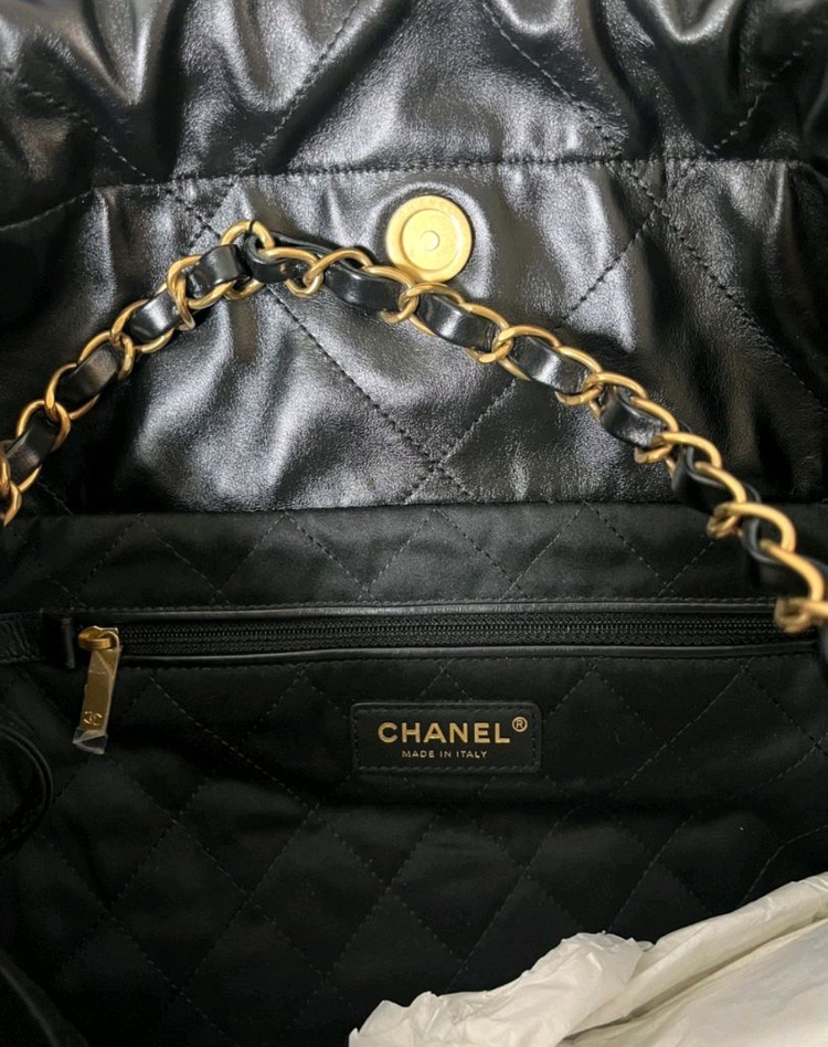 샤넬 22백 블랙 미디움--4