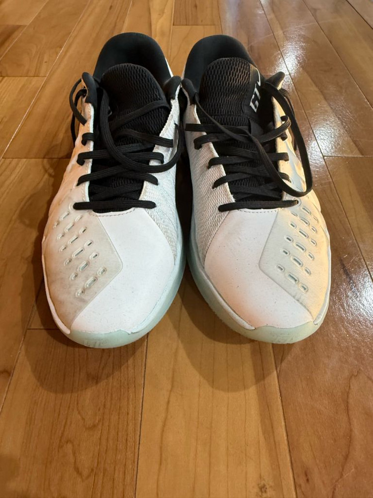 나이키 지티컷 아카데미2 275--2