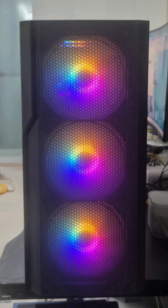 라이젠 9600X , RTX5060 , SSD 1TB 게이밍 컴퓨터 본체 판매합니다--0