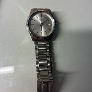 카시오 메탈1개,사각시계1개