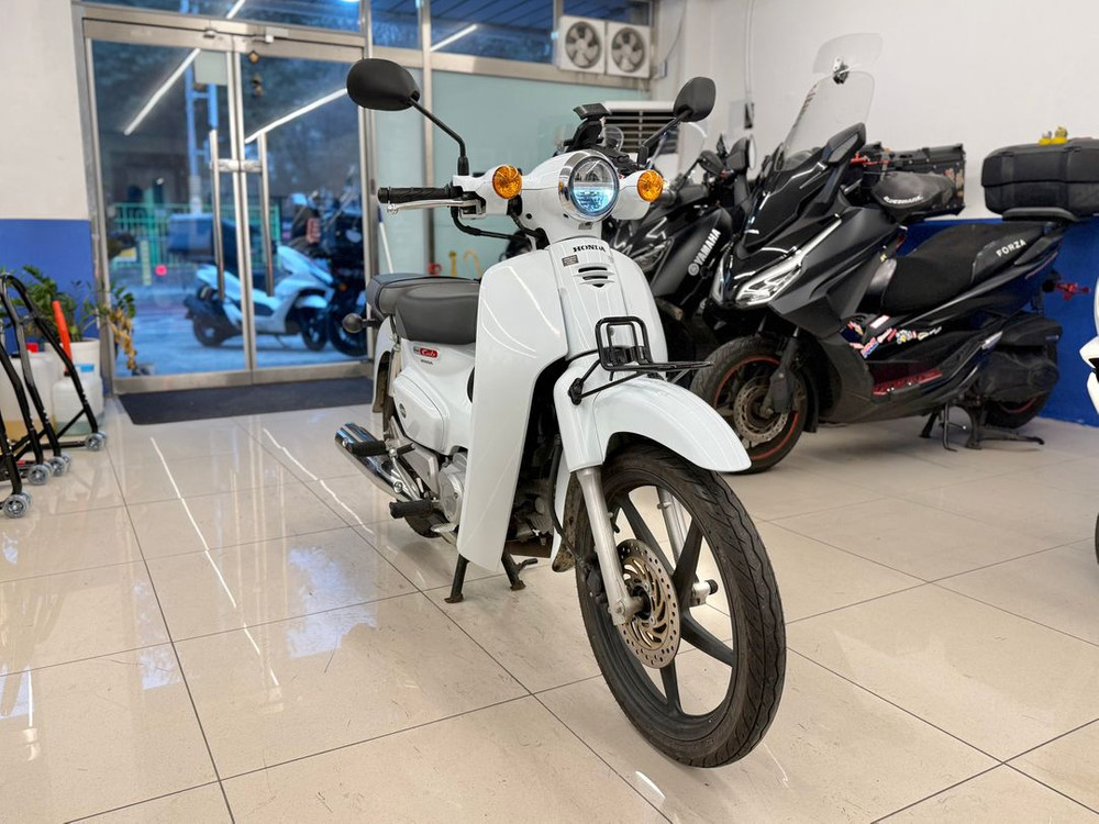 24년식 슈퍼커브110 6,5XXkm 판매합니다:)--2