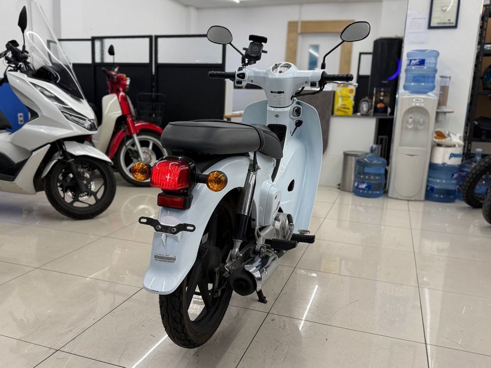 24년식 슈퍼커브110 6,5XXkm 판매합니다:)--5