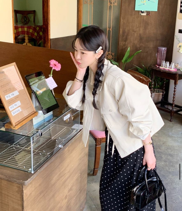 바이씨니 제작 피그셔츠 자켓 아이보리 새상품 팝니다 이미지