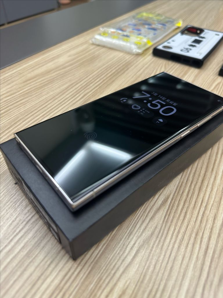 갤럭시 s23울트라 512 올갈이--6