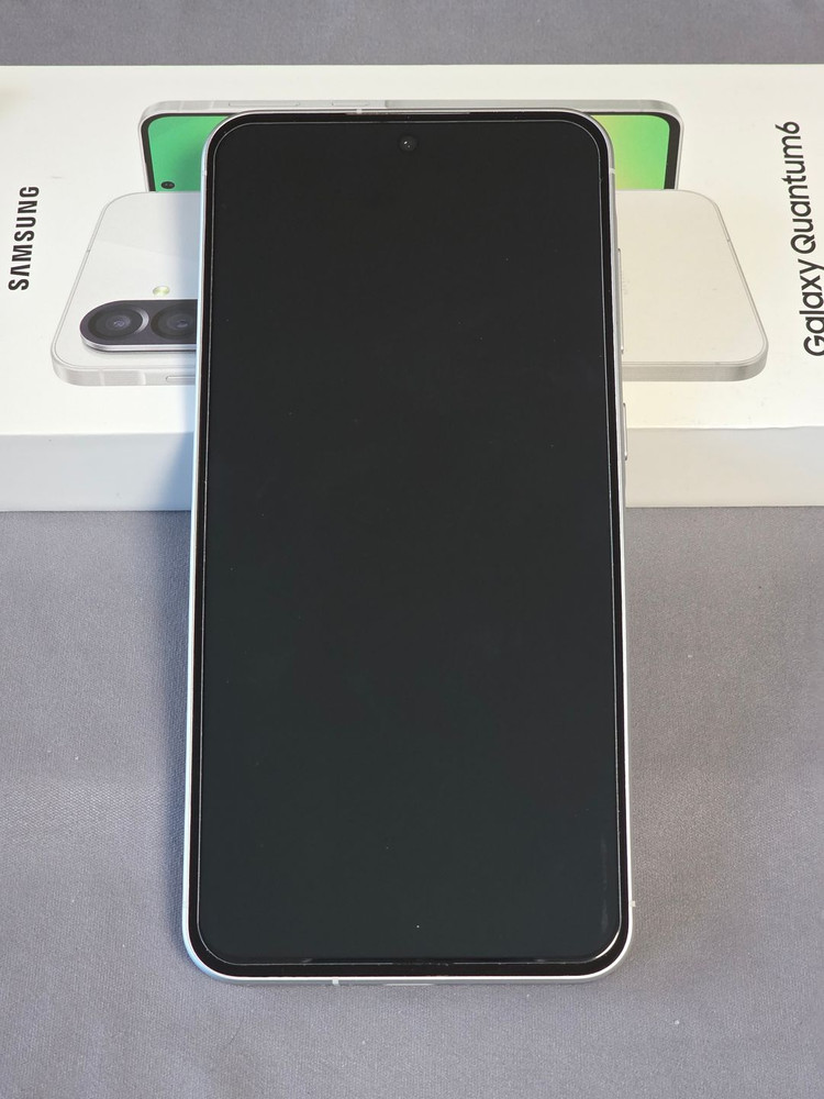 갤럭시 퀀텀6 그레이 128기가(25.9월 구매)--2