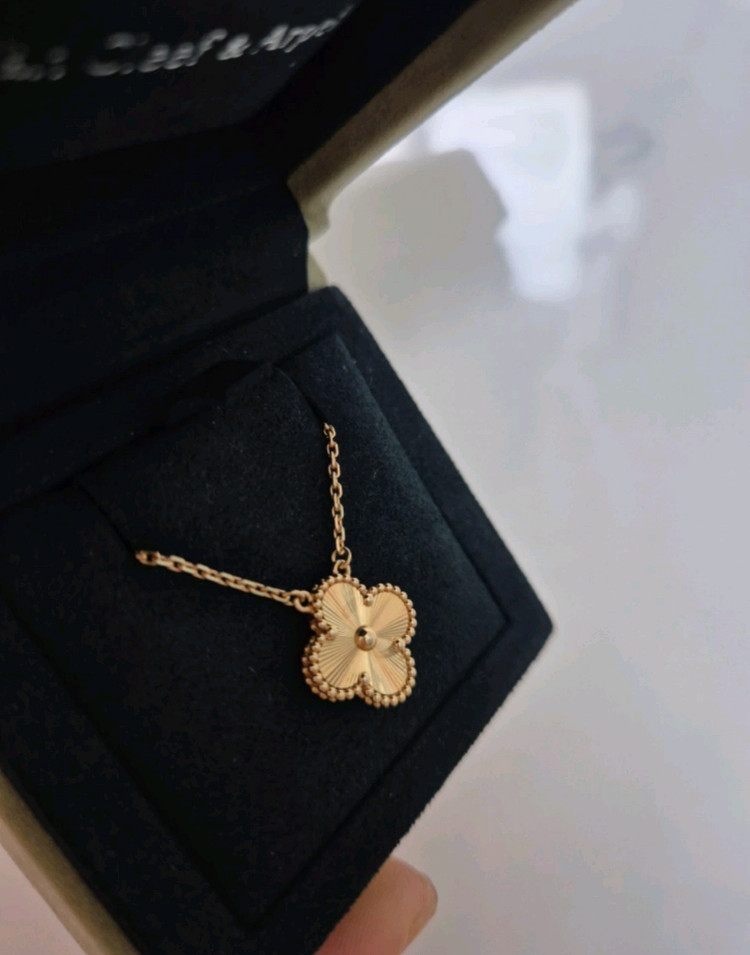 반클리프 앤 아펠 기요세--2