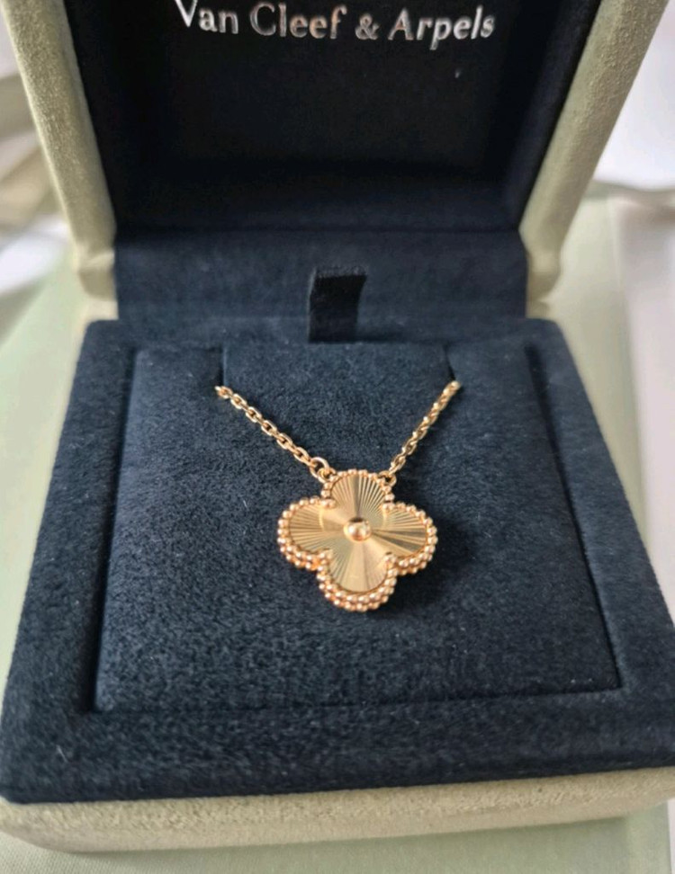 반클리프 앤 아펠 기요세--4