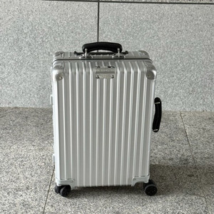 리모와 클래식 캐빈s 실버 레더손잡이