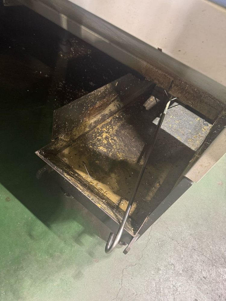 두산 머시닝센터 5.4호기 MYNX-5400 2011년식 파워바이스 2개 포함 이미지