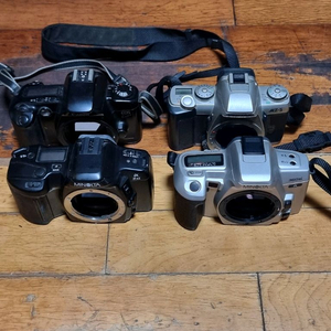 부품용 캐논 미놀타 펜탁스 필름카메라 4개 판매합니다 이미지