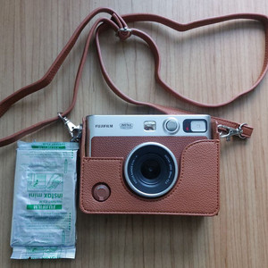 인스탁스 미니 에보 즉석카메라