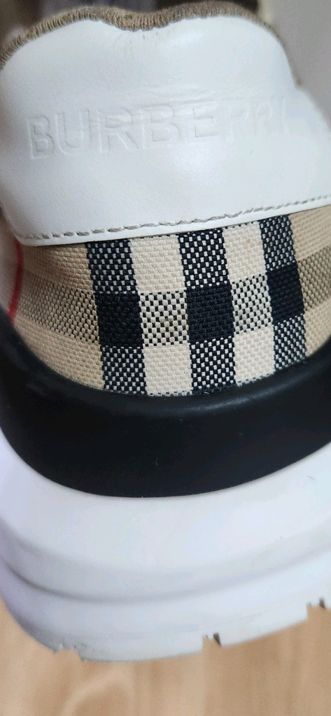 37/240 버버리 신발 체크패턴 버버리운동화 스니커즈 이미지