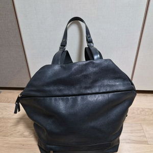 만다리나덕 여성 가죽백팩 팝니다 이미지