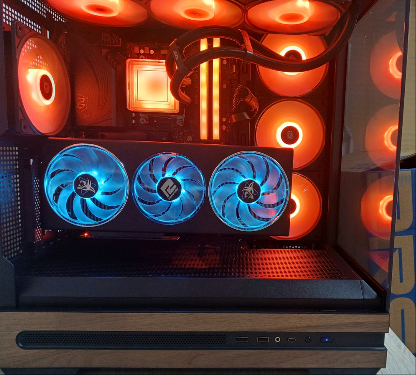 7800X3D 수냉 32G RX7800XT 본체 신품급--1