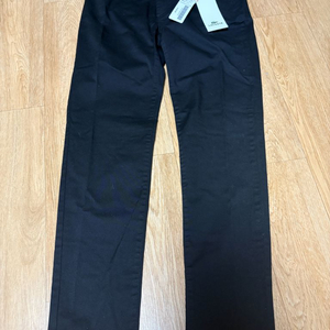 라코스테 슬림 핏 코튼 팬츠 블랙 34사이즈/25천원